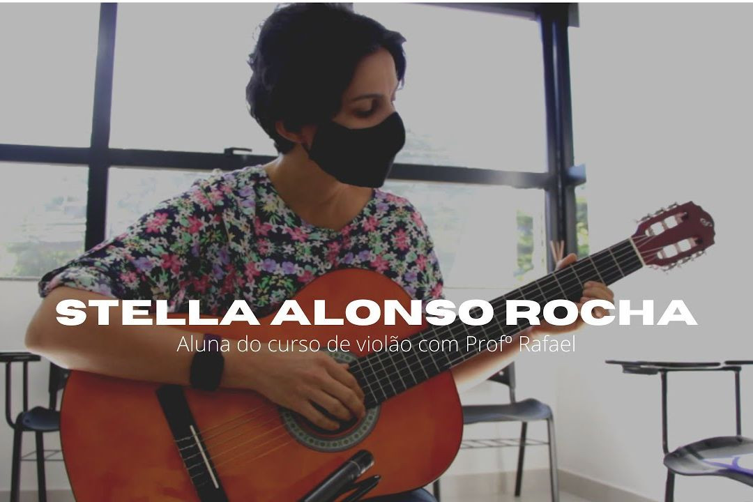 Imagem Aluna de violão Stella